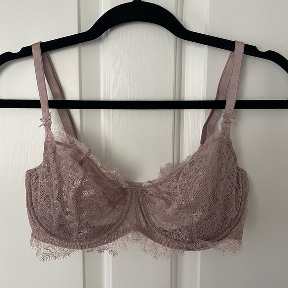 BRAND NEW VS Dream Angels Bra - Picture 1 of 4